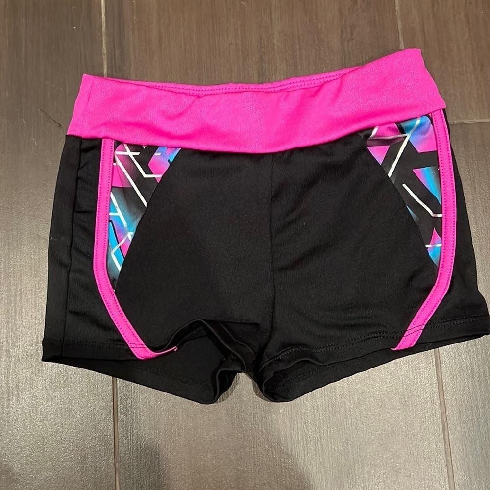 Freestyle by Danskin Shorts